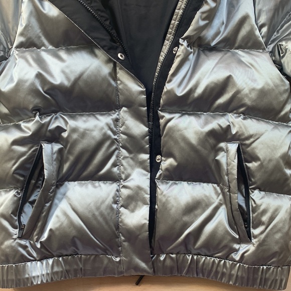 Athleta Women's Responsible Goose Down Flash Bomber Puffer Size:Medium - Picture 4 of 11